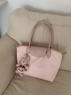 Long Champ Bag, Longchamp Pink, Uni Bag, Oki Doki, Longchamp Bag, Sacs Design, Luxury Bags Collection, Handbag Essentials, Pastel Outfit