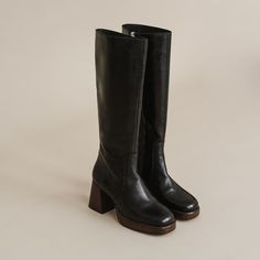 Heeled Leather Boots, Boots Aesthetic, Boots Thigh High, Unique Models, Shoe Inspo, Fall Fits, Pretty Shoes, Dream Shoes, Calf Boots