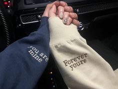 Couples Gifts, Cute Date Ideas, Matching Hoodies, Gf Bf, Cute Relationship Photos, Gifts Anniversary