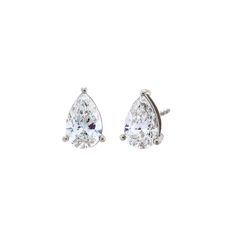 Elevate your elegance with these Lab Grown Diamond Pear Stud Earrings. Set in 14K gold or 14K white gold, each earring showcases a pear-shaped brilliant-cut lab diamond with a color grade of G and clarity of VS1. Available in a range of carat sizes from 0.25 CT to 2 CT, these earrings offer timeless sophistication and sparkle. Featuring post backs, they are sold as a pair and require 12-18 business days to be produced, ensuring each pair meets the highest standards of quality and craftsmanship. Carat Sizes, Diamond Anklet, Bold Rings, Gold Cocktail Ring, Anklet Bracelet, Stud Earrings Set, Diamond Bracelets, Stud Earring, Chain Pendants