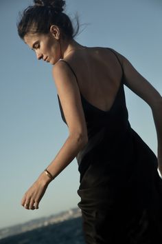 You are looking for a slip dress? Our Vikki dress is made out of silk, a thermo-regulating material that will adapt to your body just as well as its cut. Silk V-neck Maxi Dress With Back Opening, Silk Backless Slip Dress For Date Night, Elegant Satin Camisole Dress, Sleeveless Satin Silk Dress With Back Opening, Sleeveless Satin Dress With Back Opening, Chic Evening Slip Dress With Bias Cut, Long Bias Cut Satin Dress For Night Out, Summer Modal Satin Night Dress, Silk Midi Dress With Spaghetti Straps For Evening