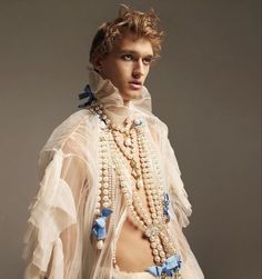 Rococo Fashion, Portrait Editorial, Fairytale Fashion, Mens Editorial, Royal Outfits, Fashion Portrait, Fashion Photoshoot, Rococo, Costume Design