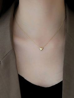 2023 Trend Jewelry, Women’s Chain Necklace, Aesthetic Gold Pendant, Girls Necklaces Jewelry, Gold Jewellery Aesthetic Necklaces, Pendant For Chain Gold, Good Chains Women, Gold Aesthetic Necklace, Emotional Support Necklace