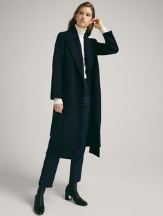 Minimalist Chic Outfit, Blue Winter Coat, Massimo Dutti Women, Coat With Belt, Navy Coat, Blue Coats, Fall Winter Outfits