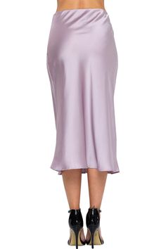 Skirt in fluid satin High rise. Bias-cut A-line silhouette. Long length. Viscose Silk Imported Model is 5,9" wearing Small 2-4 USA Size Formal Wear Women, Long Maxi Skirt, Skirt For Women, Long Maxi Skirts, Skirts Online, Women's Skirts, Long Maxi, Black Friday Sale, Long Length