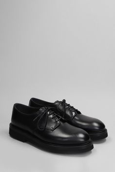 Lace up shoes in black leather, laces, round toe, rubber sole, 100% leather, Made in Italy Black Calf Leather Lace-up Shoes With Vibram Sole, Black Lace-up Shoes With Vibram Sole In Calf Leather, Black Lace-up Shoes With Vibram Sole, Modern Leather Lace-up Shoes With Vibram Sole, Modern Lace-up Leather Shoes For Derby, Calf Leather Lace-up Shoes For Derby, Calf Leather Lace-up Derby Shoes With Round Toe, Lace-up Calf Leather Oxfords With Vibram Sole, Business Oxfords With Vibram Sole In Calf Leather