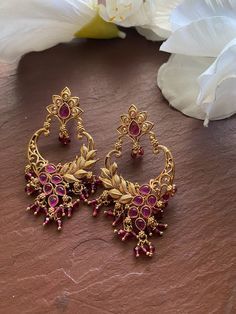 Length: 3 inches Kammalu Designs Gold Latest, Red Gold Earrings, Makara Kundanalu Earrings, Gold Zumaka, Chandbali Earrings Gold, Kundan Earrings Gold, New Necklace Designs, Desi Jewellery, Latest Earrings Design