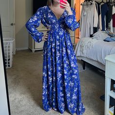 Long Sleeve Blue Floral Maxi Dress With Side Cutouts. The Front And Back Are V Neck And The Back Has A Tie To Adjust To You. Never Been Worn And New With Tag. It Is A Large But Runs More Like A Medium. Forever 21 Casual Maxi Dress For Party, Casual Forever 21 Maxi Dress For Party, Forever 21 Maxi Dress For Brunch, Casual Party Maxi Dress By Forever 21, Forever 21 Maxi Dress For Spring, Forever 21 Maxi Dress For Date Night, Forever 21 Spring Maxi Dress For Date Night, Forever 21 Long Sleeve Dresses For Spring, Blue Forever 21 Dress For Date Night