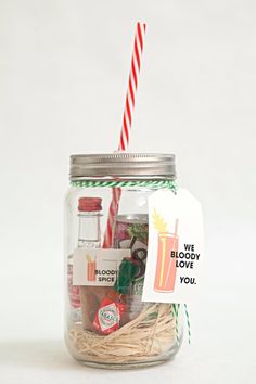 Best DIY Gifts in Mason Jars - Bloody Mary Gift In A Jar - Cute Mason Jar Crafts and Recipe Ideas that Make Great DIY Christmas Presents for Friends and Family - Gifts for Her, Him, Mom and Dad - Gifts in A Jar #diygifts #christmas Diy Mason Jars, Mason Jar Gifts Diy, Jars Diy, Handcrafted Gifts, Wine Bottle Diy Crafts, Boy Gifts, Mason Jar Crafts Diy, Wine Bottle Diy, Mason Jar Gifts