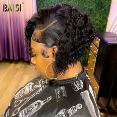 Wet And Wavy Sew In Bob, Short Curly Bob Black Women, Curly Bob Hairstyles For Black Women, Chin Length Bob Hairstyles, Body Wave Bob Wig, Red Mohawk, Short Curly Crochet Hair, Body Wave Bob, Big Bouncy Curls