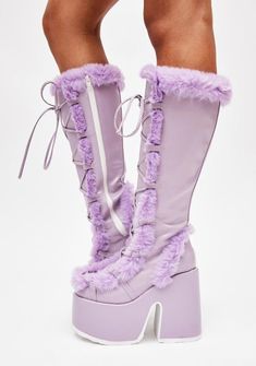 Demonia x Dolls Kill Camel-311 Faux Fur Knee High Platform Boots - Lavender | Dolls Kill Casual Outfit Winter, Boots Elegant, High Platform Boots, Lace High Heels, Chic High Heels, Fur Heels, Rough Heels, Basic Boots, Boots High