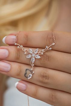 Metal: 925 Sterling Silver | Weight: 2.80 Gr | Figure Width: 4.00 Cm | Figure Height: 3.20 Cm |  Chain Length : 42 Cm | Stone Type: Zircon | Plating: Rose Gold Plated | Note: Avoid contact with substances such as Perfume, Alcohol, Cream, Bleach. Flower Necklace | 925 Sterling Silver | Gifts for Her | Leaf Necklace |  Flower Pendant | Plant Necklace | Magnolia Necklace | Plant Jewelry Minimalist Flower-shaped Formal Jewelry, Delicate Flower Necklace For Anniversary, Delicate Rose Gold Jewelry With Flower Decoration, Delicate Flower Necklace For Wedding, Delicate Flower Necklace For Party, Feminine Rose Gold Wedding Necklaces, Elegant Rose Gold Necklaces With Flower Decoration, Elegant Flower-shaped Wedding Necklaces, Feminine Rose Gold Necklaces For Weddings