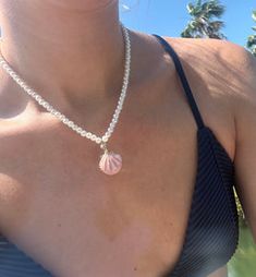 Seashell Pearl Charm Necklace Beachcombing Finds, Pearl Charm Necklace, Seashell Pendants, Vacation Mode, Pearl Charms, Beauty Accessories, Beach Jewelry, Beach Wedding Dress, Hand Made Jewelry