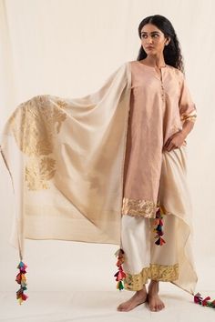 Moonga ivory silk brocade dupatta with floral motif and multi color tassels. - Aza Fashions Designer Wear Dupatta With Tassels For Diwali, Beige Dupatta For Diwali, Wedding Kurta With Tassels For Navratri, Designer Dupatta With Tassels For Festivals, Designer Festival Dupatta With Tassels, Designer Wear Dupatta With Tassels For Festivals, Designer Wear Dupatta With Tassels For Eid, Traditional Kurta With Tassels, Designer Wear Tassel Dupatta For Eid