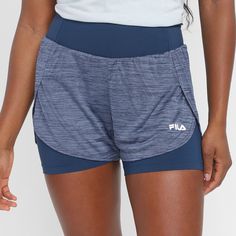 Short Fila Basic Train Double Feminino-Leveza e liberdade de movimentos para você treinar com conforto! O short de treino feminino Fila Basic Train Double conta com bermuda externa de poliéster e bermuda interna em microfibra, que favorece a secagem rápida e a circulação de ar. Ideal para você dedicar o seu melhor na academia e atividades físicas, a peça conta com cós largo e recebe acabamento estilo flamê, para você caprichar no look para a academia. O tecido tem certificação Oeko-Tek, que ates Train