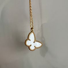 A product that will leave you with a butterfly effect. Designed with love. ♥ The product is produced in silver. Gold plated on silver. The product is manufactured with first class quality.The product is 18K quality silver plated. ♥ Chain length: 45cm. It is the ideal size. We have 16-18-20 inch chain options. ♥ The product size is around 23x19 mm. ♥ The product is 925 silver. ♥  Gemstone White  Ceramic