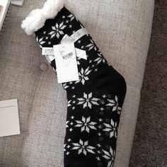 Women's Fleece Lined Winter Comfy Socks Warm Black Socks For Stocking Stuffers, Cozy Black Socks For Stocking Stuffers, Cozy Soft Black Socks, Super Soft Black Socks For Winter, Warm Black Winter Socks, Soft Comfortable Black Socks, Comfortable Soft Black Socks, Snug Black Socks For Winter, Snug Warm Black Socks