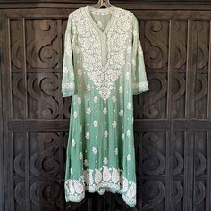 Garara Suit, Phulkari Pants, Patiala Salwar Kameez, Ombre Green, Chikankari Embroidery, Phulkari Dupatta, Lucknowi Chikankari, Embroidered Motifs, Textured Leggings