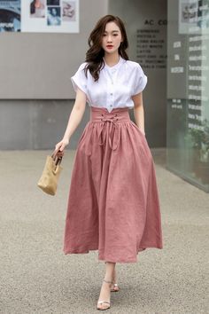 "DETAIL * 100% linen * No lining * Pleated around waist * Two side seam pockets * Front drawstring  skirt * Back zipper closure * Mid calf length * Perfect for spring and summer, autumn * Wash by hand or machine with cold water * The model is 170cm (5′7″) tall with a 80cm (31.5\") bust, 66cm (26\") waist. She is wearing the green skirt in size XS * Choose CUSTOM Order if you Can't find your size in our size Chart Chang the Length Your Height is not Between 5'1\" - 5\"9\" Your weight is not Between 45kg - 75kg Choose CUSTOM Order if you * Can't find your size in our size Chart * Change the Length * Change the sleeve length * Your Height is not Between 5'1\" - 5\"9\" * Your weight is not Between 47 kg - 75kg SIZE GUIDE Size vary between Brand and Country Please get your body measurement with Long Linen Skirt, Drawstring Skirt, Skirt Tulle, Long Skirt Outfits, Rock Outfit, Linen Skirt, Pink Skirt, Green Skirt, Skirt Design