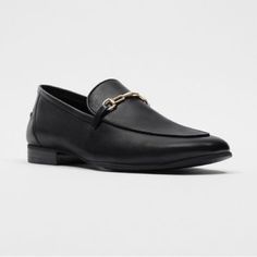 Nwt. Zara Man Leather Loafers Moccasin Style Shoes With Decorative Mask On The Vamp, Black Colored Sole. Size 9. Ref. 2654/920.Wh 2 Zara Loafers, Mens Suede Loafers, Embroidered Loafers, Penny Loafers Men, Moccasins Style, Black Slip On Shoes, Velvet Loafers, Leather Loafer Shoes, Black Loafers