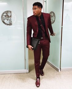 Caesar Chukwuma, Maroon Suit, Prom Suits For Men, Suits Men Business, Black Men Fashion Swag, Prom Suits, Red Suit, Fashion Suits For Men, Elegante Casual