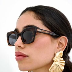 Be fearless with these daring fashion frames. 3D acetate and a retro cat-eye design puts the pop in pop culture. Multifocal Lenses, Be Fearless, Luxury Eyewear, Retro Cats, Glasses Shop, Men's Eyeglasses, Men Eyeglasses, Eyewear Brand, Now And Forever