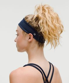 Keep Your Hair In Place While You Work Out. This Sweat-Wicking Headband Hugs Your Head In All The Right Places. Designed For Training. | Women's Luxtreme Training Headband Lulu Lemon Headbands, Running Headband Women, Adjustable Sporty Headband For Workout, Sporty Cotton Sweatband Headband For Sports, Lululemon Gifts, Athletic Headbands, Leggings Hoodie, Running Workout, Tank Top Dress