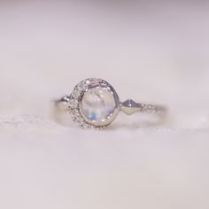 ✨Artemis ring✨ Natural moon stone with pave crescent. * Detail * Material : sterling silver or 14k solid gold with moon stone, zirconia Color : rose gold, gold or white gold *Size* Main cluster : 10*10mm Band width : 2mm * Please check your ring size before ordering, Use this : http://www.onlineconversion.com/ring_size.htm We provide special package with some our business card, Guarantee card. Please check our shop policies and we love to hear from you about anything. Artemis Ring, Moon Stone Ring, Hexagon Halo, Heart Solitaire Ring, Crescent Ring, Ring Moon, Moon Ring, Rose Gold Band, Pave Ring