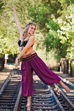 Buddha Pants, Aladdin Pants, Palazzo Pants, Hippie Pants, Yoga Pants, Flow Pants, Boho Pants Workout Pants Belly Dance Pants Festival Pants Aladdin Pants Outfit, Hippy Outfits, Belly Dance Pants, Boho Bottoms, Buddha Pants, Pants For, Thai Pants, Genie Pants, Tie Pants