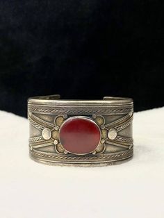 Its Handmade Beautiful Sterling Silver Very Old Vintage Bangle/ Bracelet With Natural Ancient Yemani Agate Stone Its Beautiful Handmade And It have Gold Work On it Material Silver And Gold Gemstone Agate Stone Size 7US Adjustable Ruby Bracelets For Formal Occasions, Adjustable Ruby Bracelet For Formal Occasions, Formal Adjustable Ruby Bracelets, Carnelian Bangle Bracelet Gift, Elegant Red Agate Bracelets, Red Adjustable Beaded Bracelets For Formal Wear, Red Adjustable Beaded Bracelets For Formal Occasion, Vintage Natural Stones Cuff Bangle, Vintage Natural Stones Cuff Bracelet