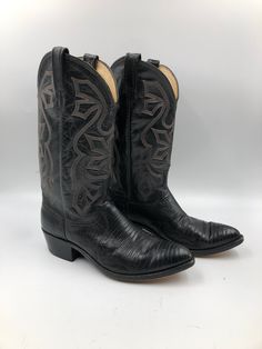 "Black men's cowboy boots, made from real lizard leather, vintage style, embroidered with unique pattern western style, fashionable streetstyle boots, cowboy boots, country style, black color, has size 9 Description: - Sharp socks - Embroidered decorative stitching in brown and beige colors - The original embroidery on boots - On the both sides there are unique pattern - Leather inside and outside - No zippers and buckles - Delicate genuine vintage leather - Tabs on both sides of the boot shaft Black Western Boots Outfit, Old West Boots, Style Cowboy Boots, Western Boots Outfit, Black Western Boots, Boots Country, Boots Outfit Men, Black Boots Men, Quality Leather Boots