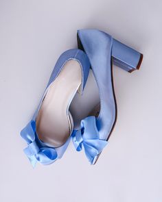 Blue Shoes For Bride, Something Blue Shoes, Block Heel Bridal Shoes, Bow Wedding Shoes, Cornflower Blue Wedding, Wedding Shoes Blue, Light Blue Heels, Dream Wedding Shoes, Blue Bridal Shoes