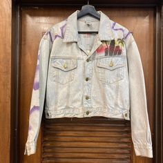 "Vintage 1980's Hollywood Artwork Marilyn Denim Cropped Jacket. Tag Size S. Please check the measurements below. Good condition. General wear fading. (see photos) The label is \"Judy & Kevin\". Original 1980's. Cropped denim trucker jacket with Hollywood airbrush and rhinestone artwork. All Sales Final. Please ask any questions before purchase. Take a look at our Store for more Vintage Clothing - VintageOnHollywood. MEASUREMENTS Shoulder to Shoulder: 20 3/4\" Underarm to Underarm: 21 3/4\" O Vintage Graphic Print Denim Jacket For Spring, Vintage Denim Jacket With Graphic Print For Spring, Vintage Denim Jacket With Graphic Print, Karen Robinson, 60’s Mod, 80s Denim, Surf Style, Mod Fashion, Trucker Jacket