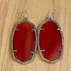 Vintage Kendra Scott, Danielle Statement, Earrings, Red Agate Gold. Like New. Never Worn. Crystal Heart Earrings, Kendra Scott Earrings, Earrings Red, Red Agate, Blue Lace Agate, Kendra Scott Jewelry, Red Crystals, Silver Drop Earrings, Silver Filigree