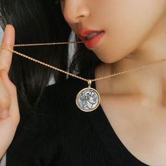 Introducing our "Classic Alexander Silver Coin Plus Necklace" – a timeless and sophisticated piece that adds a touch of vintage charm and elegance with its dual-layer design and adjustable length. Elevate your style with this versatile and stylish accessory. Metal: 18K Recycled Gold Plated Vermeil on Recycled Sterling Silver/Recycled Sterling Silver Pendant Dimensions: Length 40mm Length: 590-650mm Female Packing List, Simple Portrait, Silver Necklace Pendant, Simple Chain, Ancient Coin, Simple Retro, Silver Chain Style, Laura Geller, Layer Design