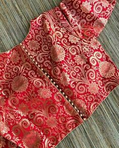 Red Boat Neck Brocade Banarsi Blouse Indian Blouse Designer | Etsy Elegant Sleeveless Blouse With Buttons, Traditional Fitted Blouse With Buttons, Brocade Blouse Designs, Blouse Sari, Blouse Lehenga, Boat Neck Blouse Design, Sari Design, Saree Blouse Neck Designs, New Saree Blouse Designs