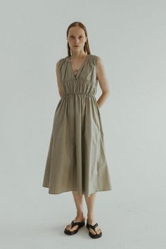 Linen V-neck Sundress, Relaxed Fit Linen V-neck Dress For Daywear, Summer V-neck Relaxed Fit Linen Dress, Breezy Linen V-neck Dress, Relaxed Fit V-neck Linen Dress With Pockets, Online Branding, Lifestyle Brands, Summer 2024, Shoe Brands