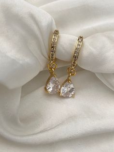 Gold Pear-shaped Teardrop Earrings With Sparkling Stones, Gold Teardrop Earrings With Sparkling Stones, Gold Teardrop Crystal Earrings With Sparkling Stones, Gold Sparkling Cubic Zirconia Teardrop Earrings, Gold Sparkling Dangle Teardrop Earrings, Prom Gold, Gold Jewelry Prom, Prom Earrings, Prom Jewelry