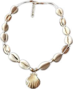 Ocean-inspired Metal Jewelry, Elegant Metal Jewelry For Beach, Elegant Beach Jewelry Made Of Alloy, Gold Alloy Jewelry For Beach, Gold Alloy Beach Jewelry, Elegant Shell-shaped Metal Jewelry, Beach Jewelry With Lobster Clasp, Silver Shell Pendant Jewelry, Elegant Shell Necklace With Lobster Clasp