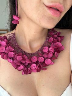 Here is a set consisting of a light necklace and earrings, the density is made by hand by me, starting from the idea, production and assembly, in a bright summer color pink fuchsia, in such a necklace you will definitely not remain unnoticed and will receive thousands of compliments. The necklace and earrings are made of fabric, collected on a thick cord, with metal clasps, the length of the necklace can be adjusted. A wonderful gift for yourself, friends, relatives. Handmade Pink Necklace For Summer, Fabric Necklaces Ideas, Fabric Jewellery Handmade, Fabric Necklace Diy, Fuchsia Necklace, Art Jewelry Necklace, Collar Rosa, Necklace Fabric, Light Necklace