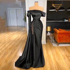 Black Off-shoulder Gown With Sweep Train, Long Sleeve Prom Dresses, Sleeve Prom Dresses, Prom Dresses 2022, Long Black Evening Dress, Prom Dresses Off The Shoulder, Prom Dresses 2023, Dresses 2022, Gaun Fashion