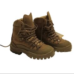 Womens Usgi Belleville Mcb 950 Gore Tex Hiking Mountain Combat Boots Navy 3.5n Hiking Boots Aesthetic, Hike Boots, Camping Boots, Tan Combat Boots, Granola Aesthetic, Earth Fairy, Mountain Boots, Peter Phillips, Hiking Outfits