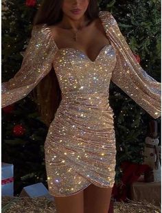 Board Panda, Hoco Dresses Long, Hoco Dresses Long Sleeve, Dama Dresses, Hoco Dresses Tight, Hoco Dresses Short, Stunning Prom Dresses, Prom Dress Inspiration, Cute Prom Dresses