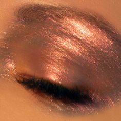 Andromeda: Red Gold Iridescent Metallic Eyeshadow Gelée Celestial Sphere, Makeup Pictures