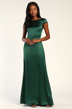 Satin Dresses High Neck, Glamorous Solid Color Sleeveless Dress, Chic Sleeveless Solid Evening Dress, Chic Solid Sleeveless Evening Dress, Chic Solid Color Sleeveless Evening Dress, Fitted Green Cap Sleeve Dress, Fitted Green Satin Sleeveless Dress, Fitted Satin Dress With Cap Sleeves, Green Fitted Satin Sleeveless Dress