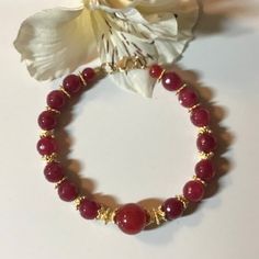 Chinese Jewelry, Red Jade, Art Deco Bracelet, Chinese Jade, Artisan Bracelets, Yellow Earrings, Jade Bracelet, Jade Beads, Bead Caps