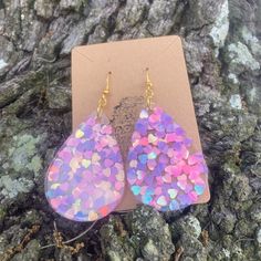 Purple And Pink Heart Medium Size Teardrop Earrings New Handmade Turquoise Feather Earrings, Hamsa Earrings, Pear Earrings, Tree Of Life Earrings, Spider Earrings, Teal Earrings, Cross Earrings Studs, Diy Resin Projects, Resin Ideas