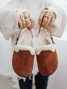 Step into comfort with our cozy sheepskin suede clogs, the perfect outdoor mules for chilly days. These warm slippers feature luxurious fur lining, making them ideal for winter wear. Designed for both style and practicality, these cute women's shoes are a thoughtful gift for her. Enjoy the perfect blend of warmth and fashion with every step! Material: high-quality soft suede leather and fur Size: EU 36-41 / US 5.5 - 10 Estimated shipping time: Europe 7-14 days US 7-14 days Asia 7-20 days Other country 7-21 days See more great shoes in our store : https://www.etsy.com/shop/MxBrandUA?ref=seller-platform-mcnav Winter Suede Clogs With Rubber Sole, Comfortable Textured Clogs For Fall, Winter Comfortable Closed Toe Clogs, Comfortable Closed Toe Winter Clogs, Comfortable Round Toe Mules With Cushioned Footbed, Comfortable Cushioned Round Toe Mules, Cushioned Footbed Mules With Round Toe, Winter Suede Clogs With Textured Footbed, Winter Closed Toe Clogs With Textured Footbed