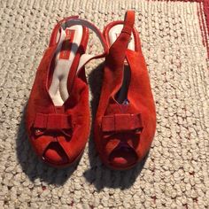 Cute And Comfy Red Bow Wedges, Perfect For Adding A Pop Of Color To Your Outfit! Pop Of Color, Your Outfit, Red Bow, Womens Shoes Wedges, Color Pop, Wedges, Size 6, Women Shoes, Red