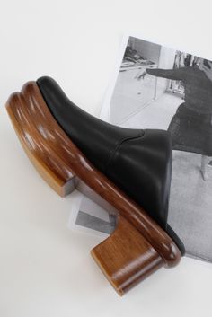 Artfully hand carved double wooden platform heel, 100% soft leather uppers and leather lined, lacquered 1 3/4" to 3" platform heel. Ultra comfortable, padded, all-day-wearable, wood clog. Free of staples. If between sizes we suggest going up a half size. Sedia is the Italian word for chair. Made fairly in Peru. Black Clog Outfit, Clogs 70s, Clogs Street Style, Black Walking Shoes, Wood Clogs, Wood Heels, Italian Word, Wooden Heels, Wood Shoes